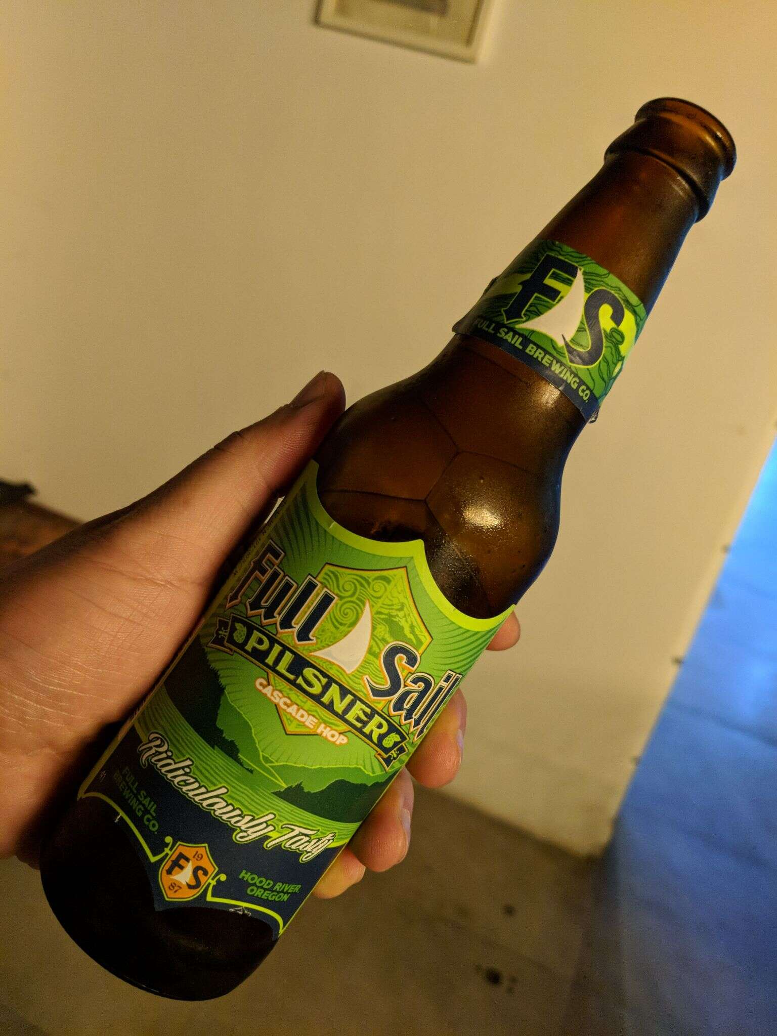 Full Sail Cascade Pilsner 20180705 223451